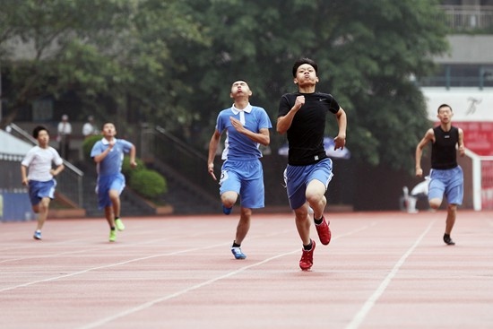 深圳体育中考高难度与高满分率为何不矛盾